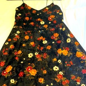 Garage floral black mini dress size small. EUC
